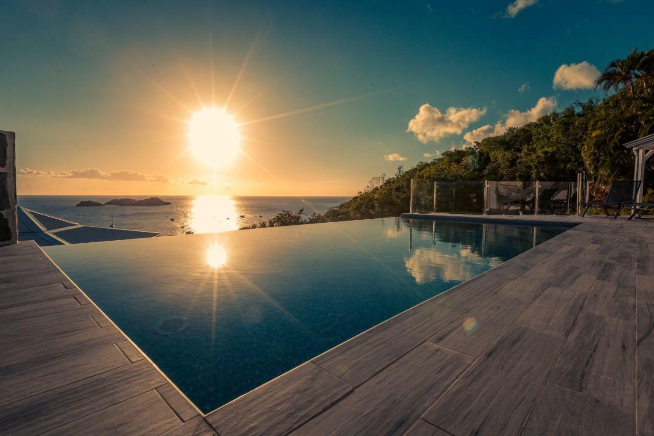 Sunset Palm - Villa Creole Avec Piscine Face Au Coucher De Soleil Et A La Reserve Cousteau Bouillante Exterior photo